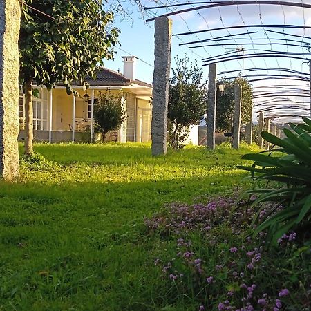 A Casa De Abelleira Ponteareas B&B 외부 사진
