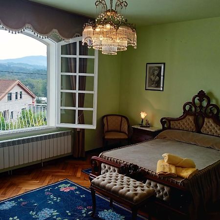 A Casa De Abelleira Ponteareas B&B 외부 사진